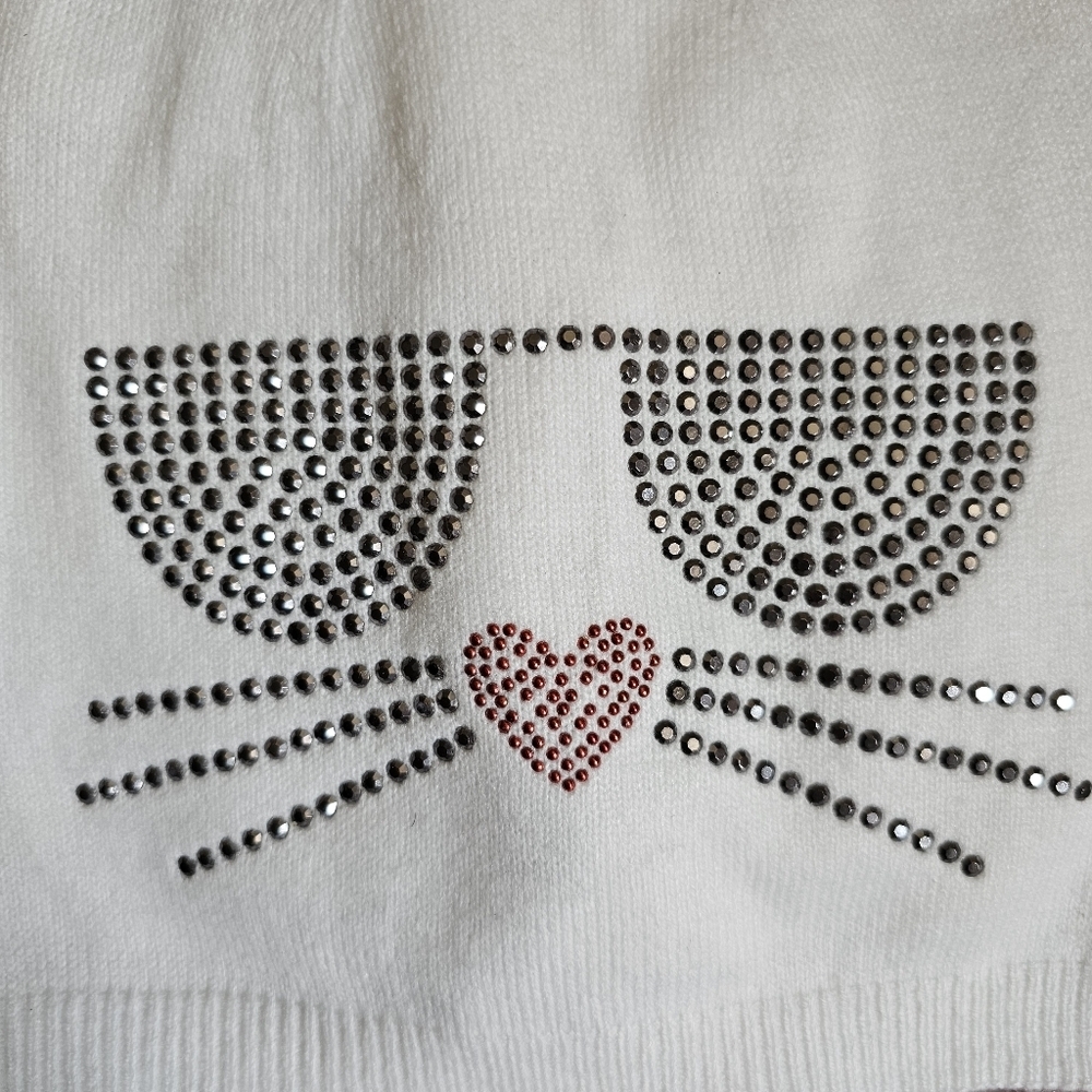 NWT Karl Lagerfeld Cat Design Beanie - Picture 2 of 3